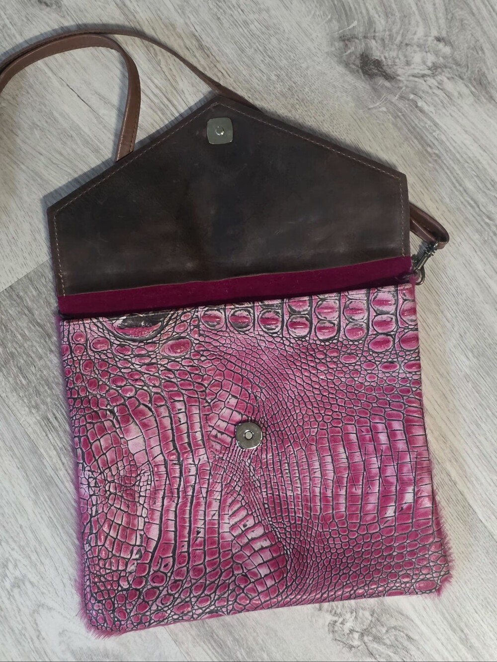 Designer Upcycled Fushia Pink Crossbody Shourlder Bag & Wallet - Picture 3 of 9